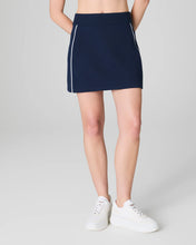 Load image into Gallery viewer, AirEssentials Pique Skort 21414R