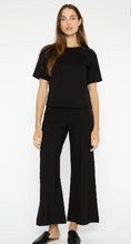 Load image into Gallery viewer, 2Ponte Wide Leg Cropped 1205