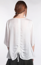 Load image into Gallery viewer, Bella Blouse LLD1561