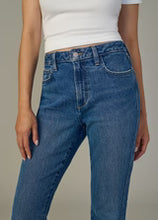 Load image into Gallery viewer, THE TWISTED HI HONEY PETITE HIGH RISE BOOTCUT 45TD6TMU5776