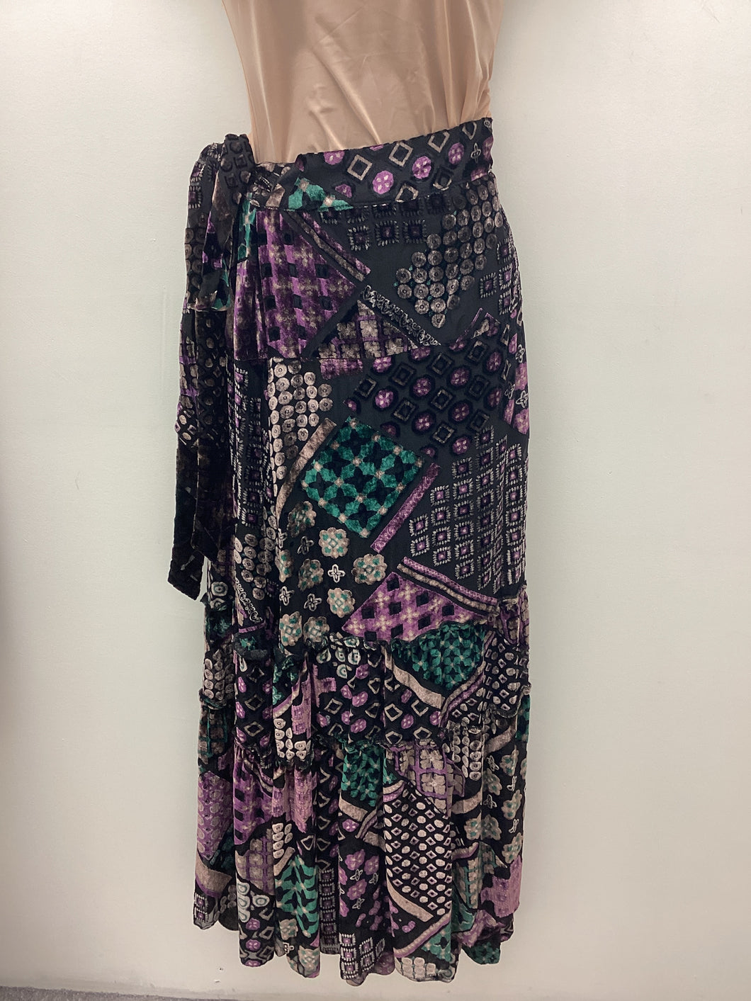 1627AN augustin velvet skirt-blk print : os