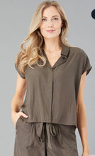 Load image into Gallery viewer, Collar V Neck Top T6023
