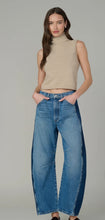 Load image into Gallery viewer, Stevie SL Roll Neck JW01Y9118
