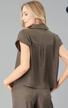 Load image into Gallery viewer, Collar V Neck Top T6023
