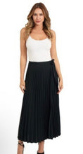 Load image into Gallery viewer, Maxine Skirt LT33-122
