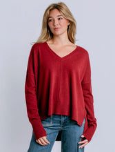 Load image into Gallery viewer, Wagner Sweater G829
