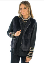Load image into Gallery viewer, Faux Fur Vest TT11585
