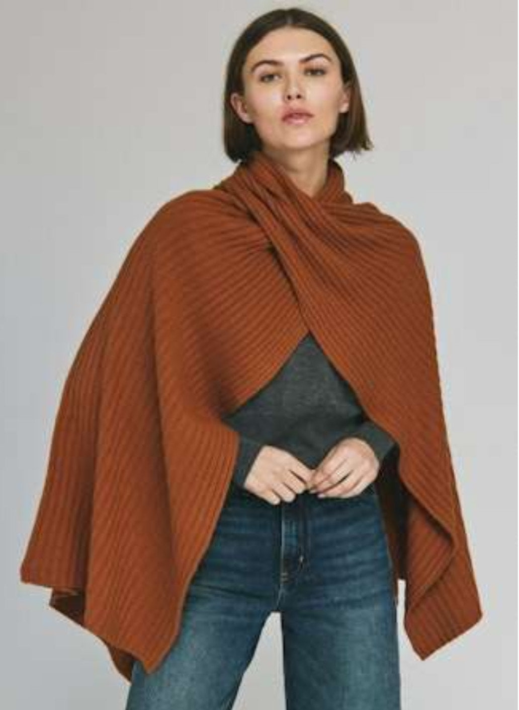 Hybrid Rib Cape RH12528