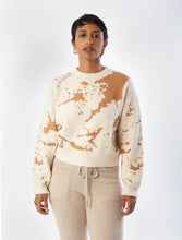 Load image into Gallery viewer, Carrara Sweater M5876
