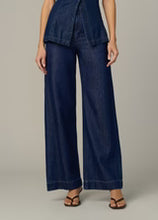 Load image into Gallery viewer, The Clean Denim Trouser NE3HON8062
