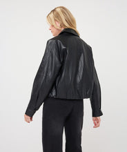 Load image into Gallery viewer, Jacket balloon PU crinkle F26.11503
