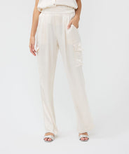 Load image into Gallery viewer, Sateen Cargo Trousers
