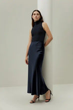 Load image into Gallery viewer, Silk Skirt 91B5112
