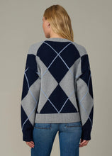 Load image into Gallery viewer, Relaxed Fit Cardigan JW02Y9113
