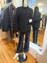 Load image into Gallery viewer, tbc KL19-32F worsted funnel-blk : l
