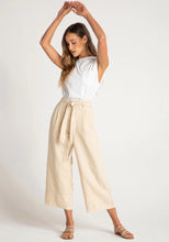 Load image into Gallery viewer, Bella Dahl Button Front Wide Crop Pants
